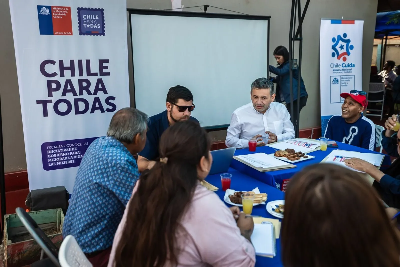 Alcalde de Arica participa en proceso participativo para la Política Nacional de Apoyos y Cuidados