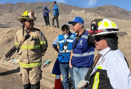 Alcalde de Antofagasta lidera en terreno compromisos de autoridades frente a emergencia en La Chimba