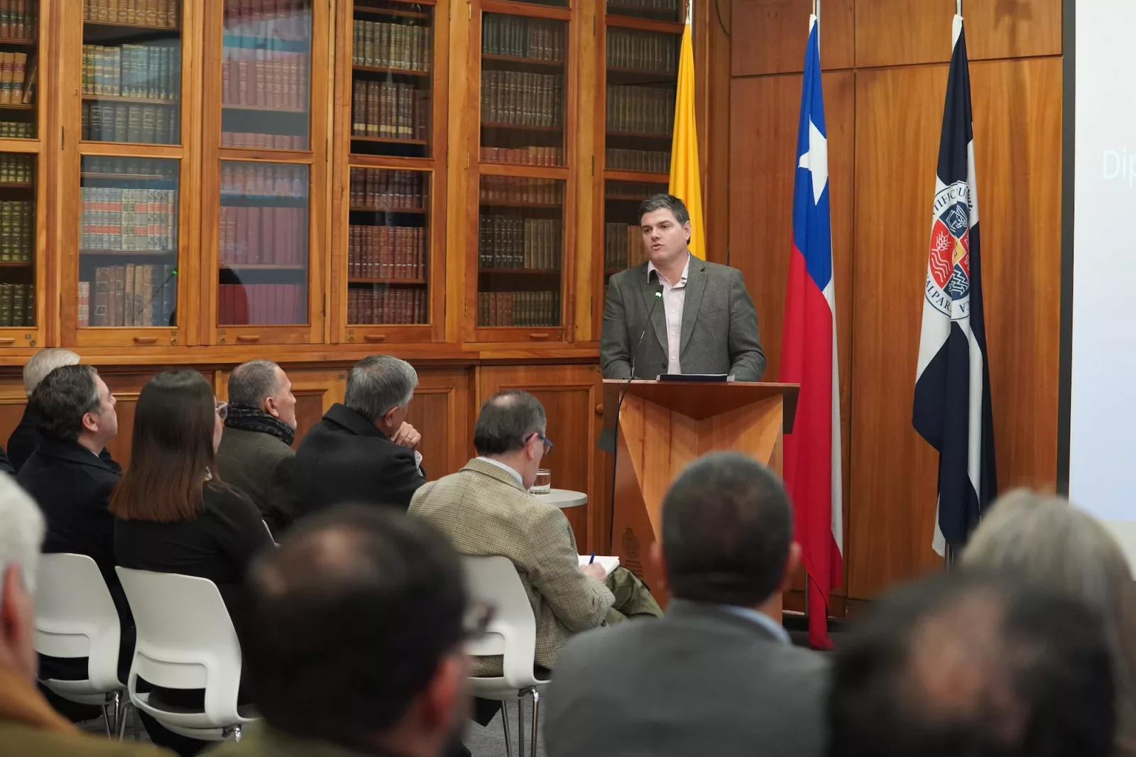 ACHM y PUCV dan inicio al Diplomado en Gestión de la Seguridad Municipal